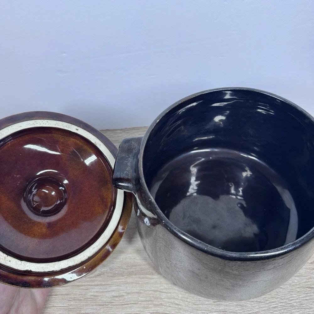 West Bend Bean Pot Stock Pot with Lid Brown Glazed‎ Stoneware USA